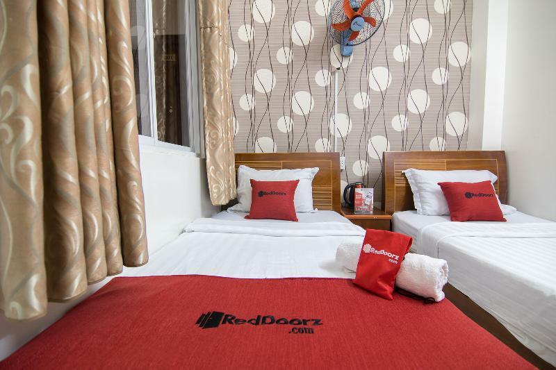 Reddoorz @ Pham Ngu Lao Street 4 Hotel Ho Chi Minh City Exterior photo